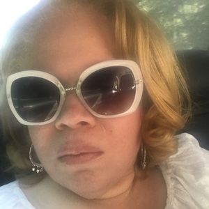 Meet your Posher, Marian